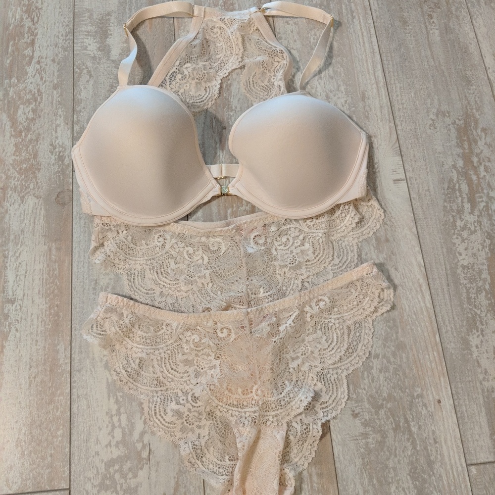 Racerback bra from ThirdLove + 2 cheekies